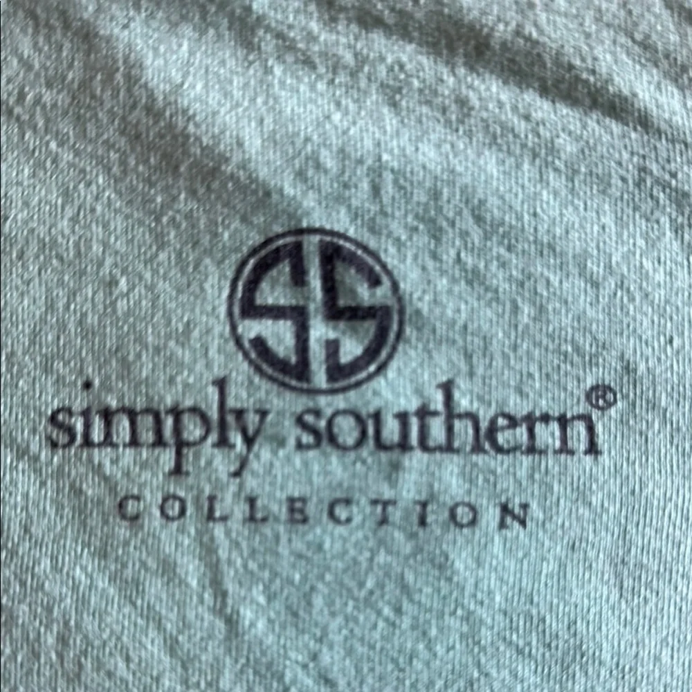 Simply Southern Pink and Green Seahorse Distressed Graphic Short Sleeve Tee L - Picture 4 of 5